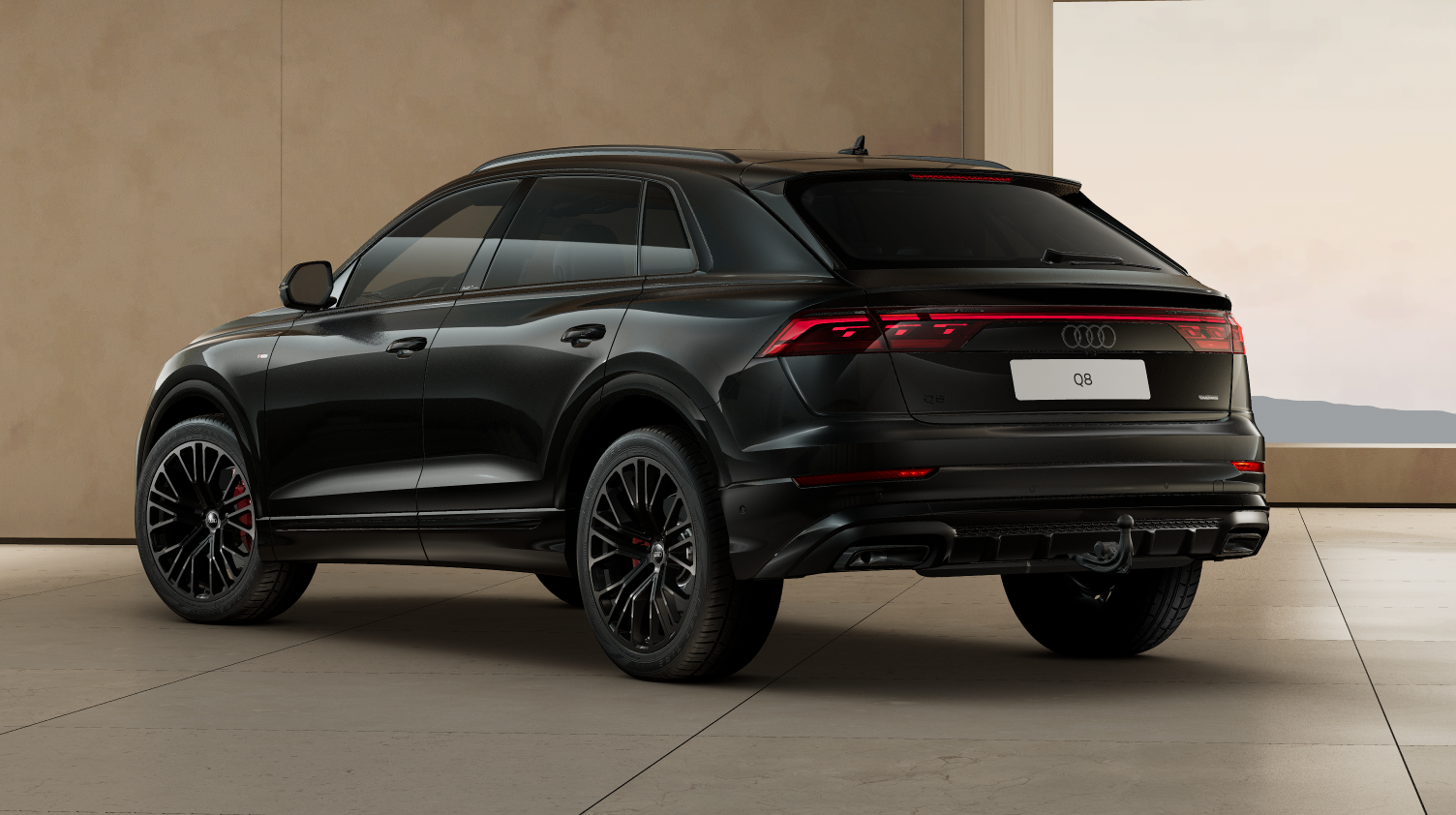 Audi Q8 50 TDI quattro S-line. Nový facelift naftového SUV coupé. Nové auto skladem ihned k předání. Černá metalíza s černou alcantarou v plné výbavě. VIP super cena. Nákup online. AUTOiBUY.com